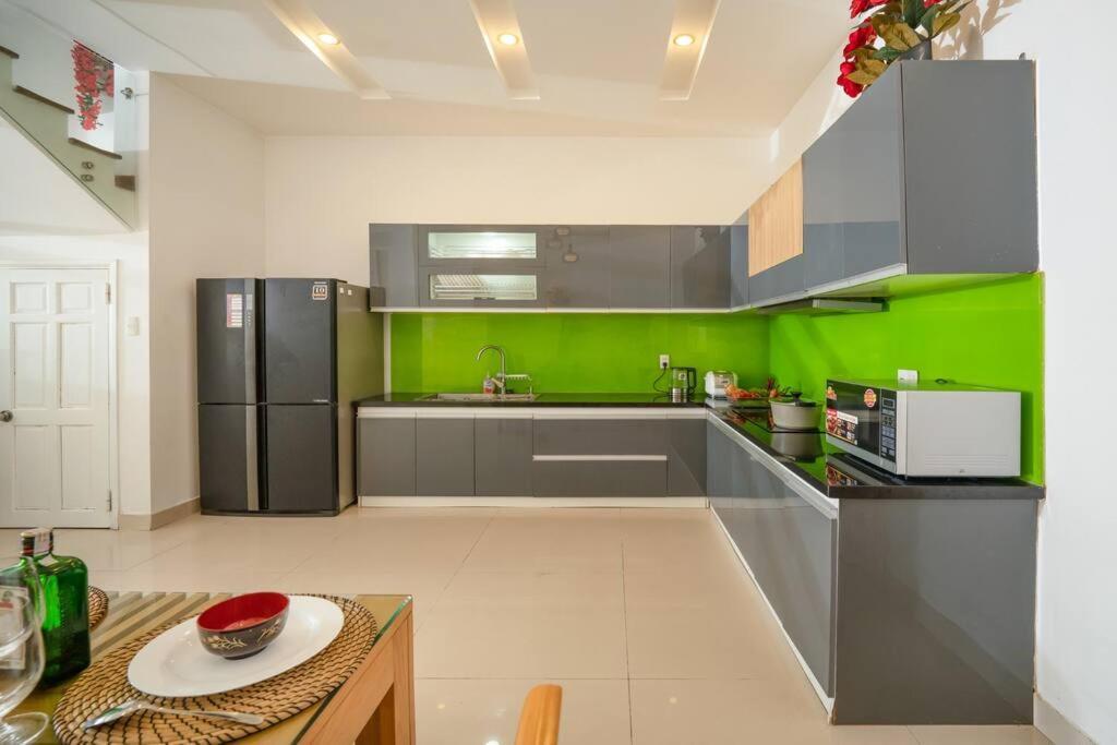 Holiday home Freepickup 5minwalk To Beach, 4 Ensuite King Brs Da Nang