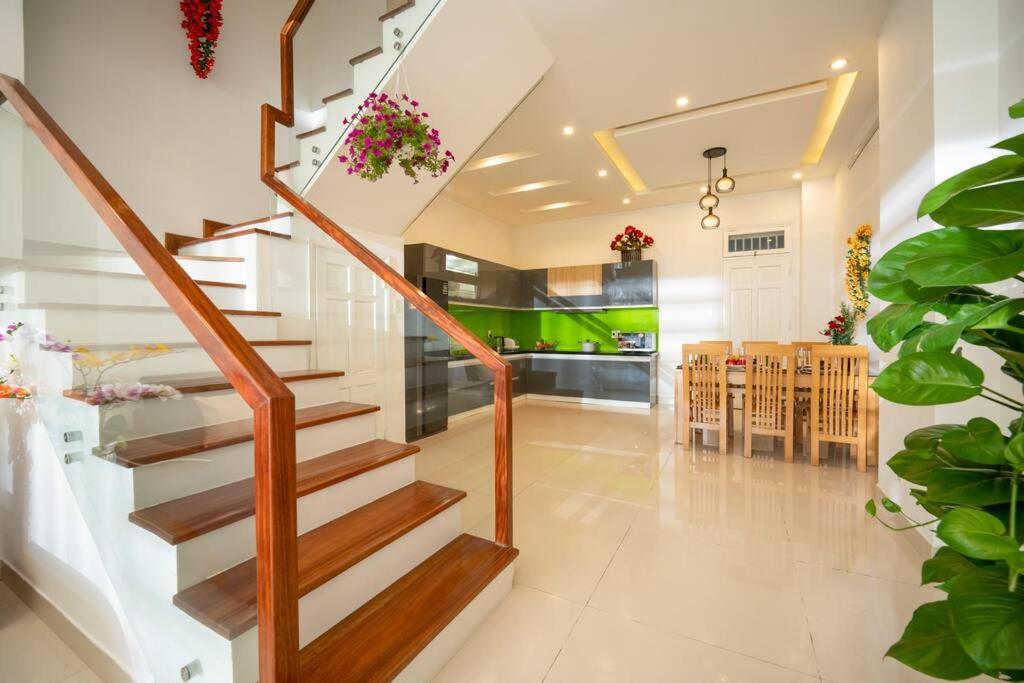 Holiday home Freepickup 5minwalk To Beach, 4 Ensuite King Brs Da Nang